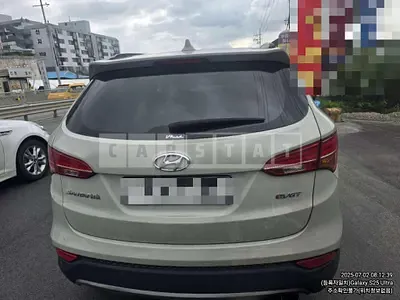 Photo 1 of 7: 2015 Hyundai Santa Fe DM — Korean insurance auction