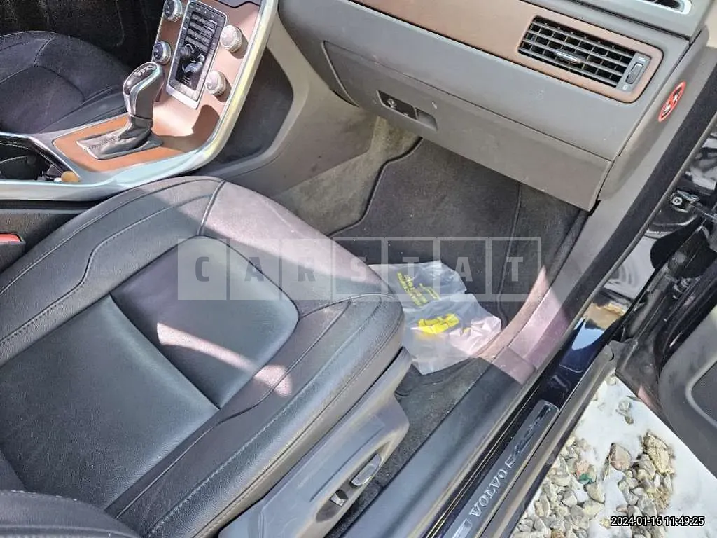 Photo 2 of 24: 2015 Volvo S80 D2, VIN YV1AS84BBF1186164 — Korean insurance auction