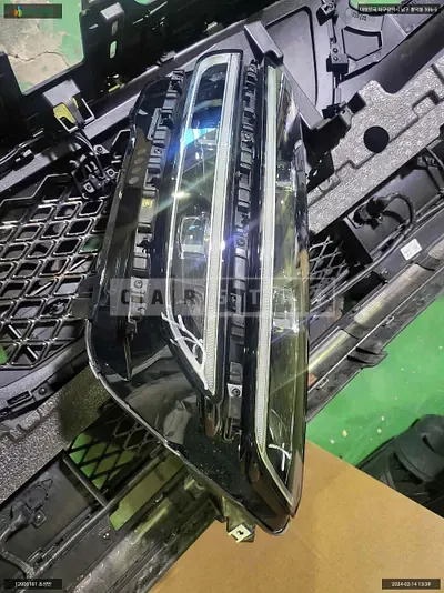 Photo 1 of 5: 2023 Genesis Light /GV70 Headlamp, VIN KMTMA81BDPU118252 — Korean insurance auction