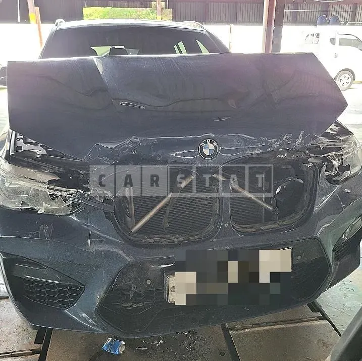 Photo 2 of 10: 2019 BMW X4 xDrive30d M Sport X, VIN WBAVJ5104KLP62745 — Korean insurance auction