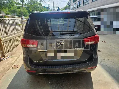 Photo 1 of 15: 2015 Kia Carnivals — Korean insurance auction
