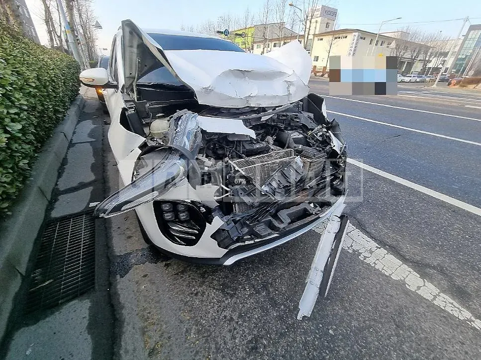 Photo 2 of 9: 2017 Kia Sportage 2.0 Diesel — Korean insurance auction