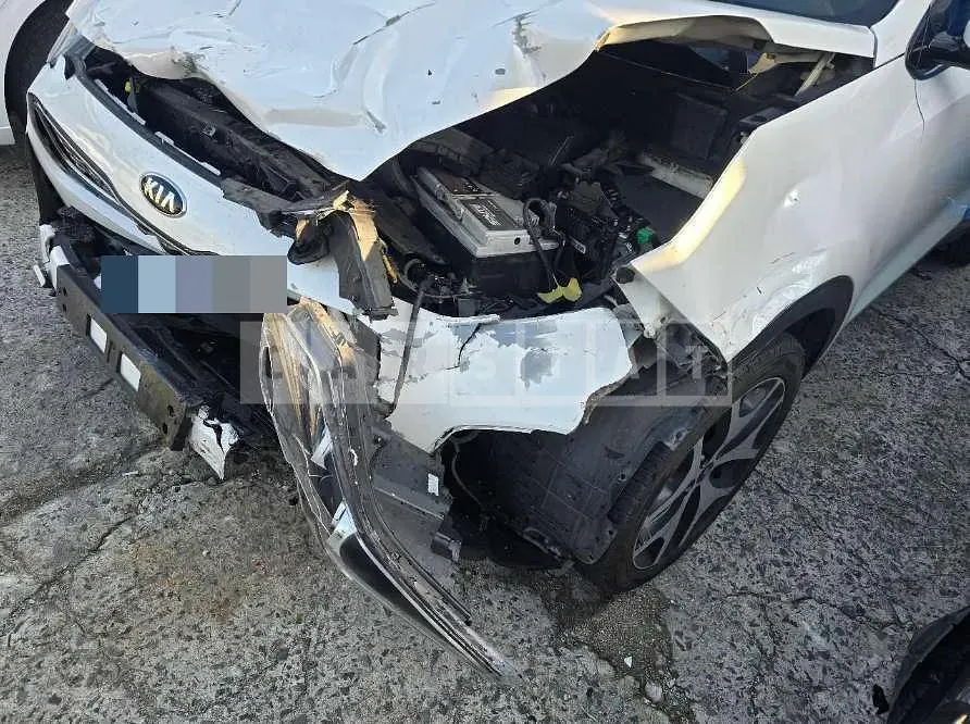 Photo 2 of 6: 2016 Kia Sportage — Korean insurance auction
