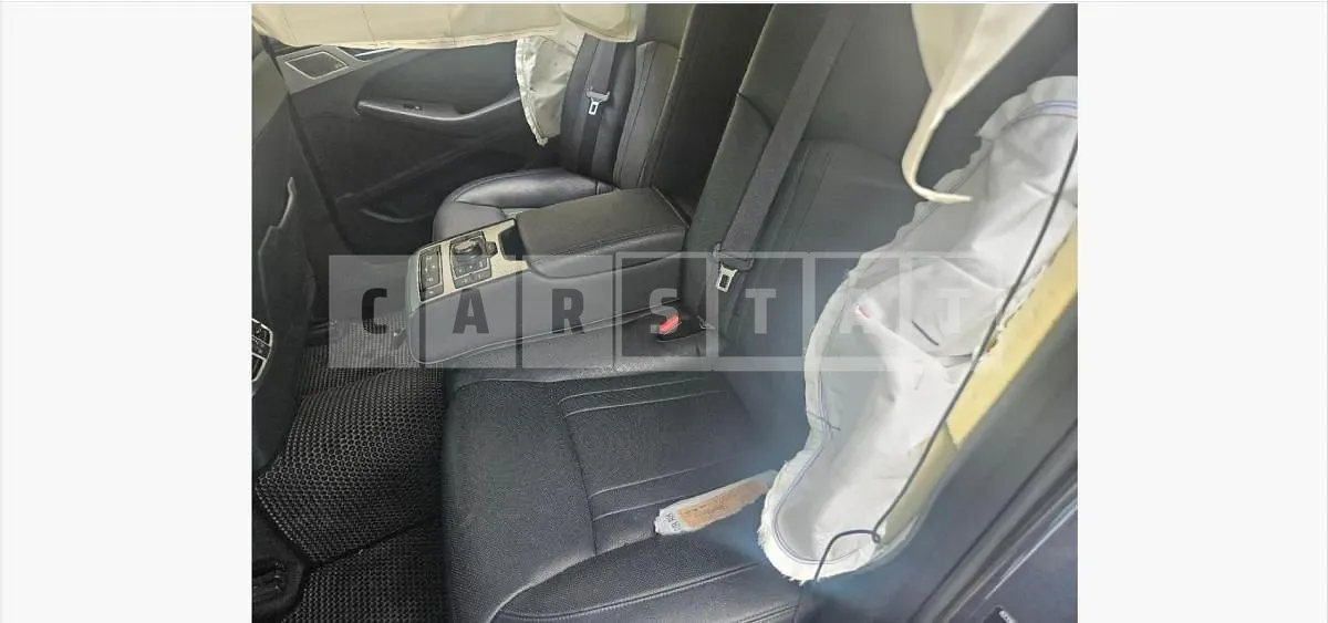 Photo 2 of 6: 2017 Genesis G80 — Korean insurance auction