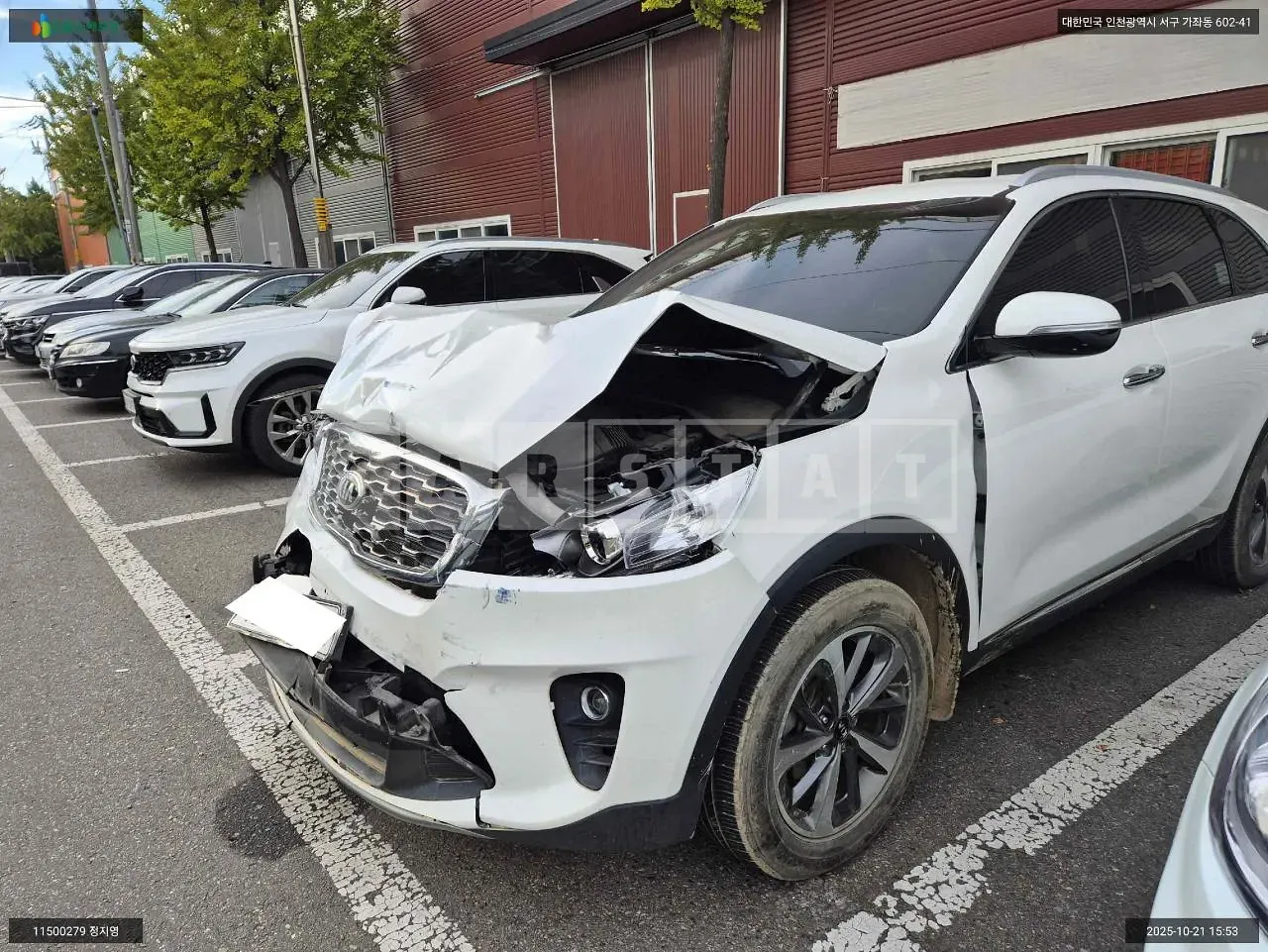 Photo 2 of 18: 2019 Kia Sorento, VIN KNAPG81ADLA634591 — Korean insurance auction