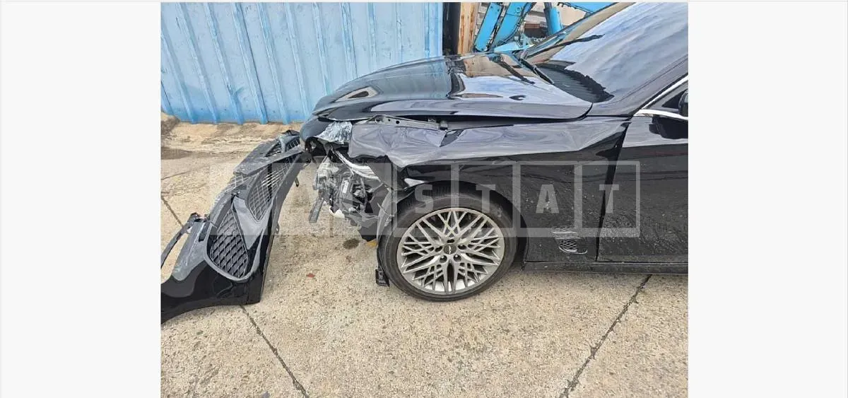 Photo 2 of 15: 2021 Genesis G70 — Korean insurance auction
