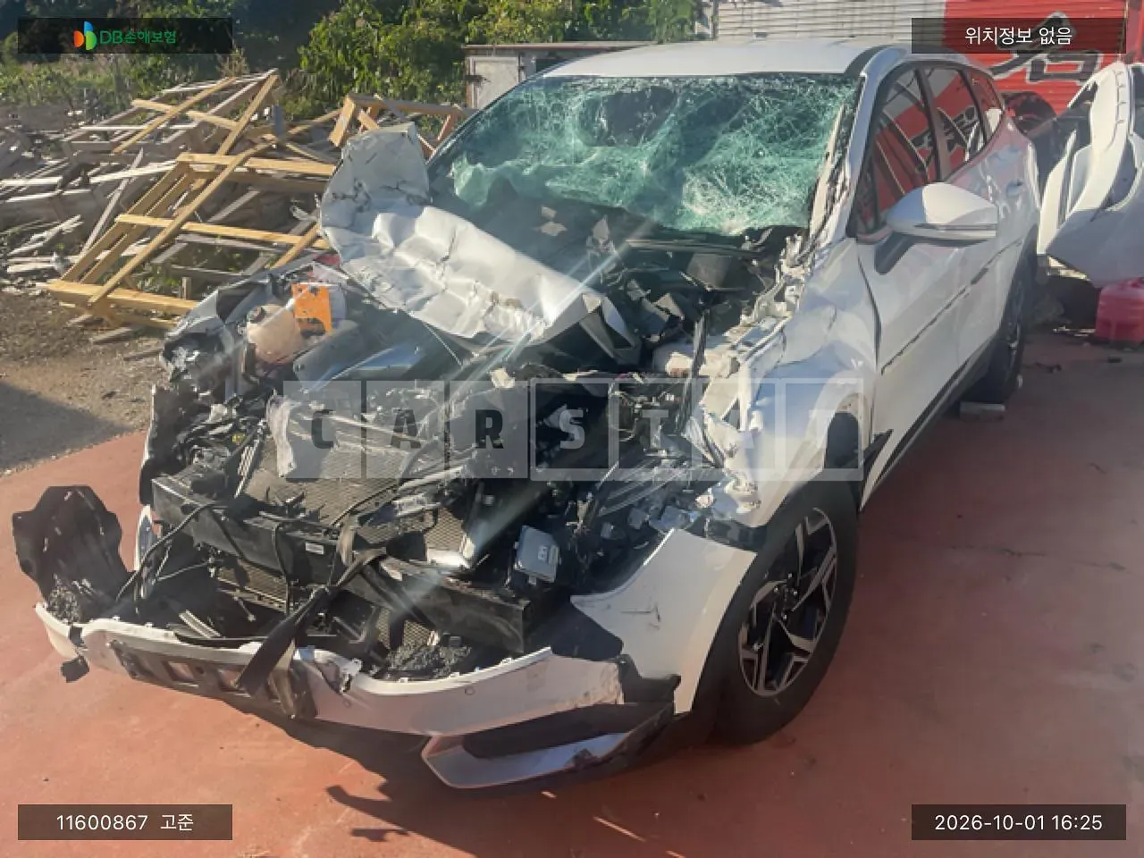 Photo 2 of 13: 2024 Kia Sportage, VIN KNAPU81JBRK295915 — Korean insurance auction