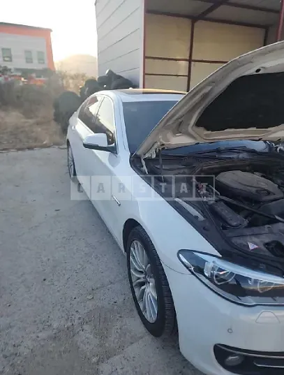 Photo 2 of 50: 2015 BMW 520d xDrive, VIN WBA5E7106FGK08945 — Korean insurance auction