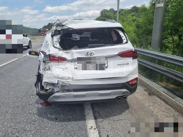 Photo 2 of 4: 2018 Hyundai Santa Fe TM 2.2 (4WD) — Korean insurance auction