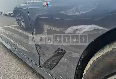 Photo 2 of 9: 2017 BMW 520d xDrive, VIN WBAJC5103HWB83278 — Korean insurance auction