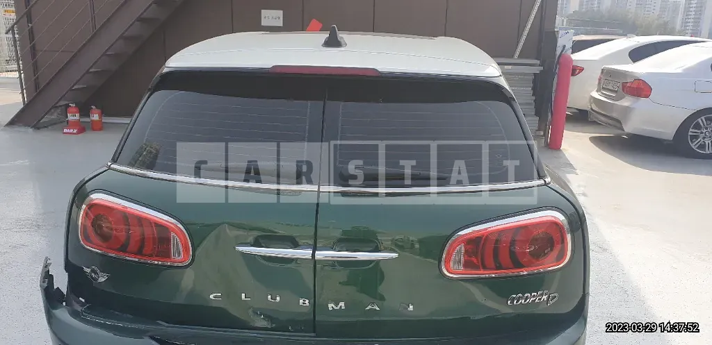 Photo 2 of 13: 2017 MINI Cooper D Clubman, VIN WMWLR9104J2E69572 — Korean insurance auction