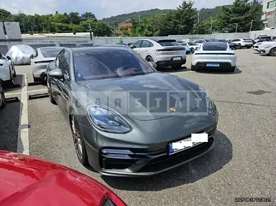 Photo 1 of 46: 2022 Porsche Panamera 4 — Korean insurance auction