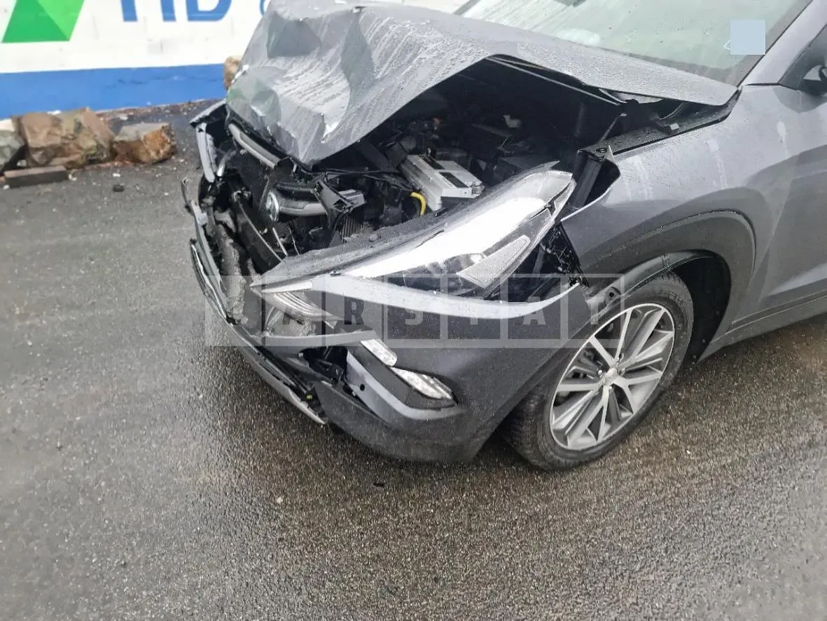 Photo 2 of 10: 2015 Hyundai Tucson TL, VIN KMHJ381ABGU004157 — Korean insurance auction
