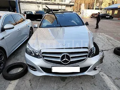 Photo 1 of 28: 2015 Mercedes-Benz E 300 4Matic, VIN WDDHF8BB3FB111465 — Korean insurance auction