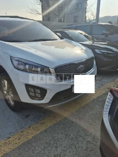 Photo 1 of 10: 2017 Kia Sorento — Korean insurance auction