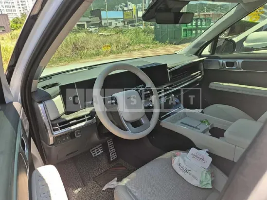 Photo 2 of 10: 2024 Hyundai Santa Fe — Korean insurance auction