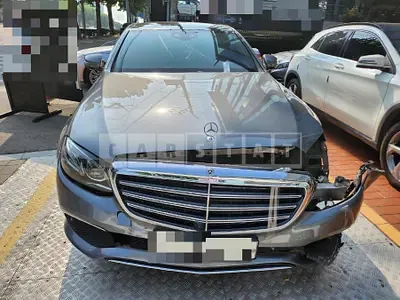 Photo 1 of 11: 2019 Mercedes-Benz E300 e — Korean insurance auction