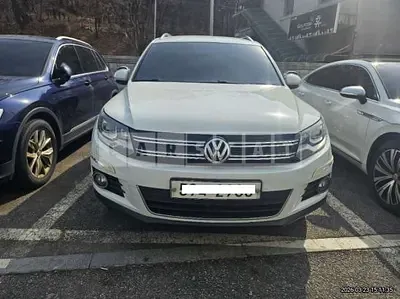 Photo 1 of 32: 2015 Volkswagen Tiguan 2.0 TDI Blue Motion — Korean insurance auction
