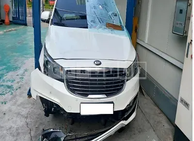 Photo 1 of 17: 2018 Kia Carnival — Korean insurance auction