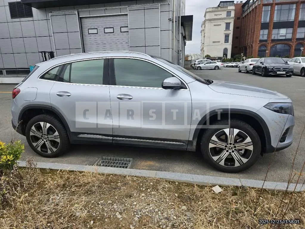 Photo 2 of 12: 2025 Mercedes-Benz EQA250 — Korean insurance auction