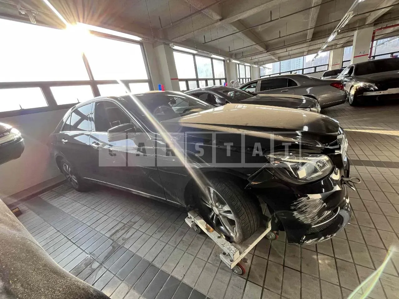 Photo 2 of 11: 2016 Mercedes-Benz E220 BlueTec, VIN WDDHF0AB5GB320789 — Korean insurance auction