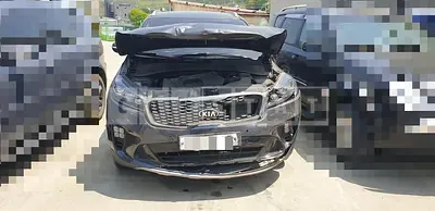 Photo 1 of 11: 2017 Kia Sorento 2.2, VIN KNAPS81BBJA425950 — Korean insurance auction