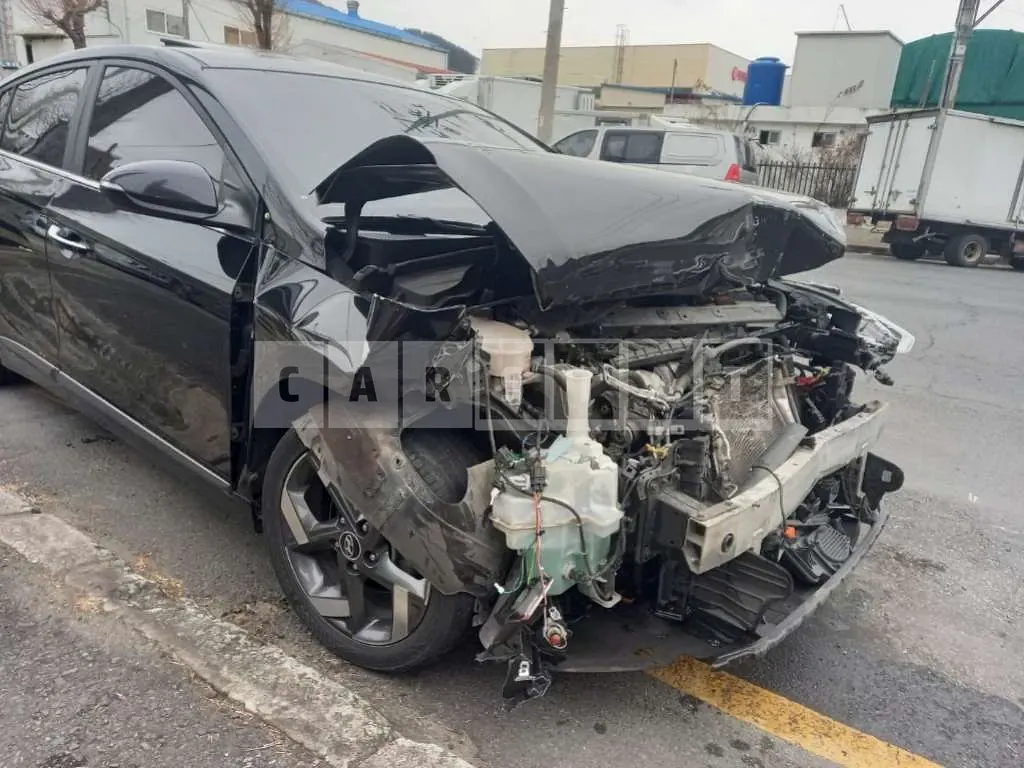 Photo 2 of 9: 2016 Hyundai IONIQ Hybrid — Korean insurance auction