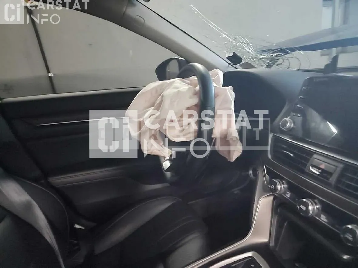 Photo 2 of 14: 2018 Honda Accord 2.0T — Korean insurance auction