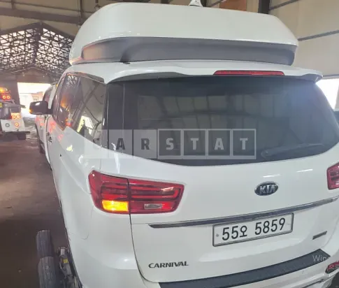 Photo 2 of 12: 2019 Kia Carnival — Korean insurance auction