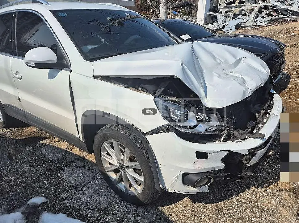 Photo 2 of 10: 2015 Volkswagen Tiguan 2.0 TDI Blue Motion — Korean insurance auction
