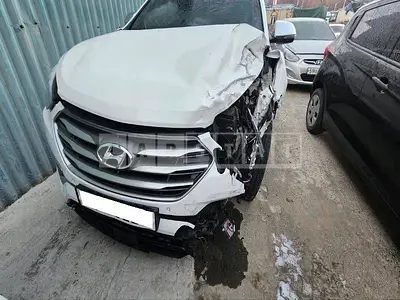 Photo 1 of 17: 2016 Hyundai Santa Fe, VIN KMHSW81UBHU736910 — Korean insurance auction
