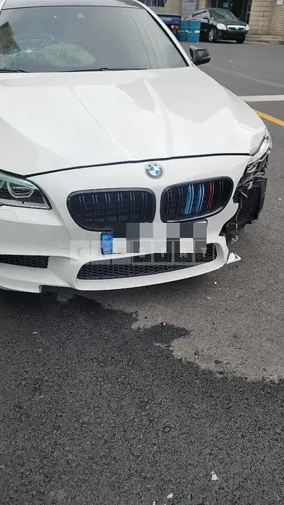 Photo 1 of 47: 2023 BMW 520d, VIN WBA5E5107FG059806 — Korean insurance auction