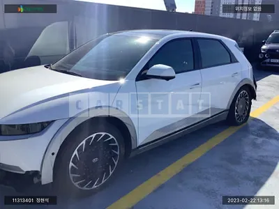 Photo 1 of 16: 2021 Hyundai IONIQ 5, VIN KMHKR81AFNU014903 — Korean insurance auction