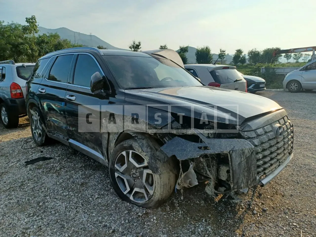 Photo 2 of 18: 2023 Hyundai Palisade, VIN KMHR281EBRU660126 — Korean insurance auction