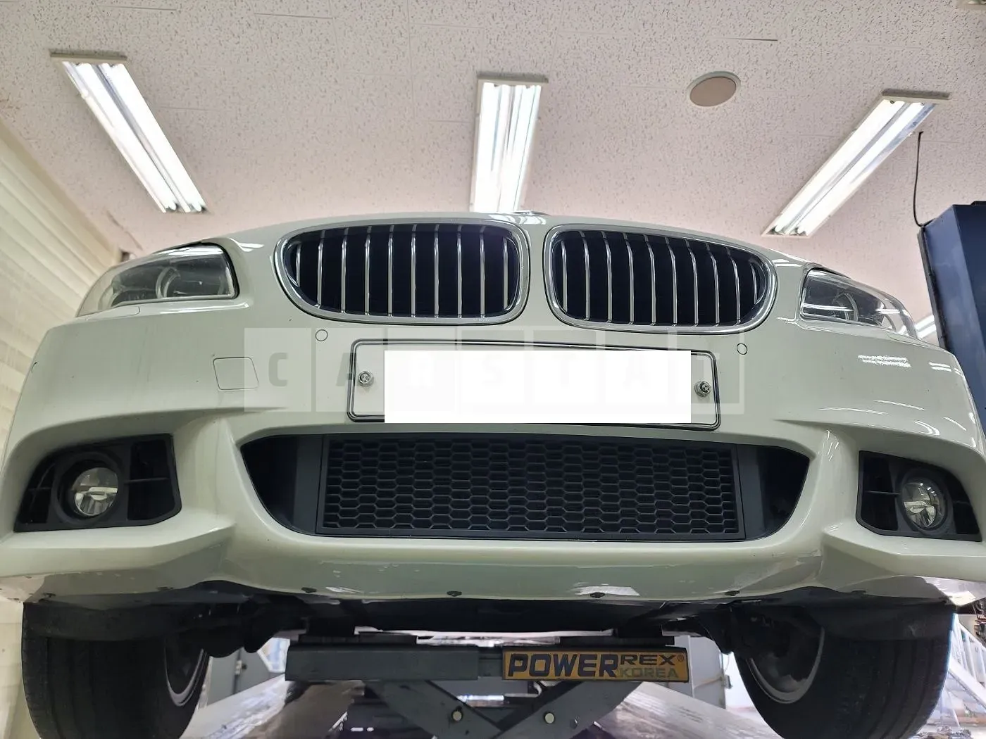Photo 2 of 15: 2016 BMW 520d, VIN WBA5E5101GG067904 — Korean insurance auction