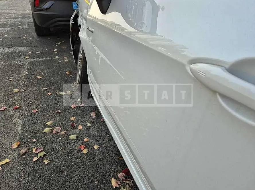 Photo 2 of 16: 2019 Toyota Avalon Hybrid — Korean insurance auction