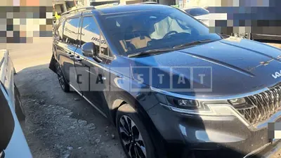 Photo 1 of 8: 2023 Kia Carnivals — Korean insurance auction