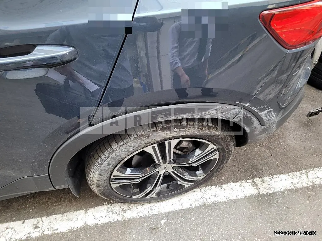 Photo 2 of 13: 2020 Volvo XC40 B4 Inscription AWD — Korean insurance auction