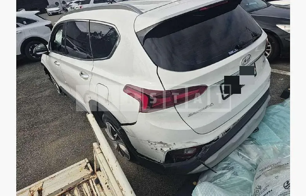 Photo 2 of 10: 2018 Hyundai Santa Fe TM — Korean insurance auction