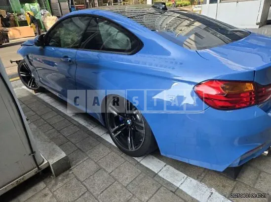 Photo 2 of 30: 2016 BMW M4 Coupe — Korean insurance auction