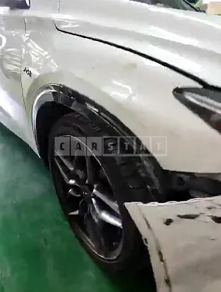Photo 2 of 14: 2019 Infiniti Q30 — Korean insurance auction