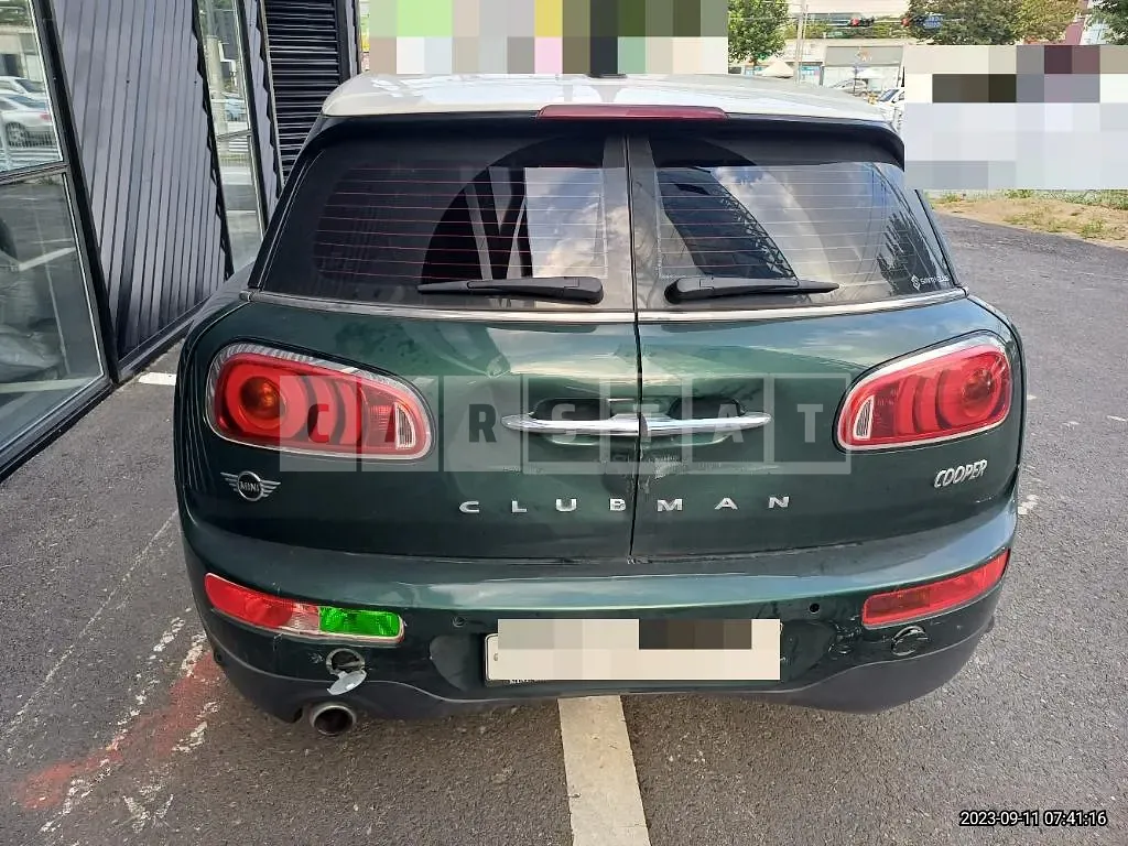 Photo 2 of 36: 2019 MINI Cooper Clubman, VIN WMWLN5101K2H75330 — Korean insurance auction
