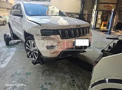 Photo 1 of 13: 2018 Jeep Straw Grand Cherokee, VIN 1C4RJFBG0JC172921 — Korean insurance auction
