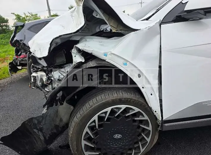 Photo 2 of 30: 2023 Hyundai IONIQ 5 Electric Car — Korean insurance auction