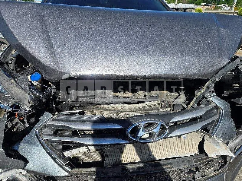 Photo 2 of 27: 2016 Hyundai Santa Fe, VIN KMHSU81UBGU654948 — Korean insurance auction