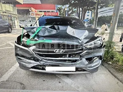 Photo 1 of 9: 2016 Hyundai Tucson — Korean insurance auction