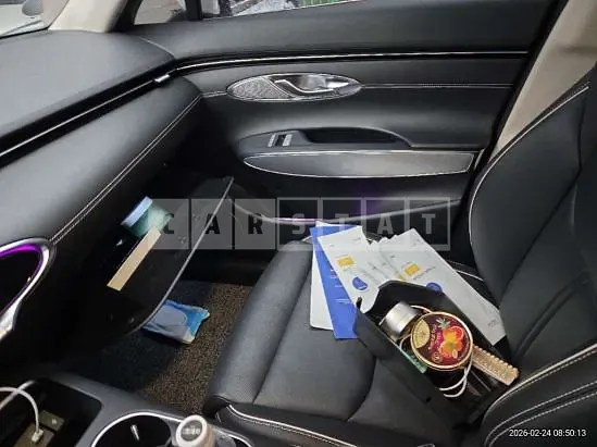 Photo 2 of 37: 2022 Genesis Hyundai GV70, VIN KMTMA811PNU000496 — Korean insurance auction