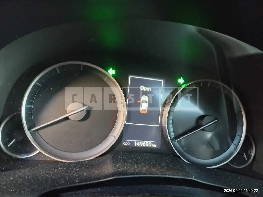 Photo 2 of 7: 2016 Lexus ES300h — Korean insurance auction