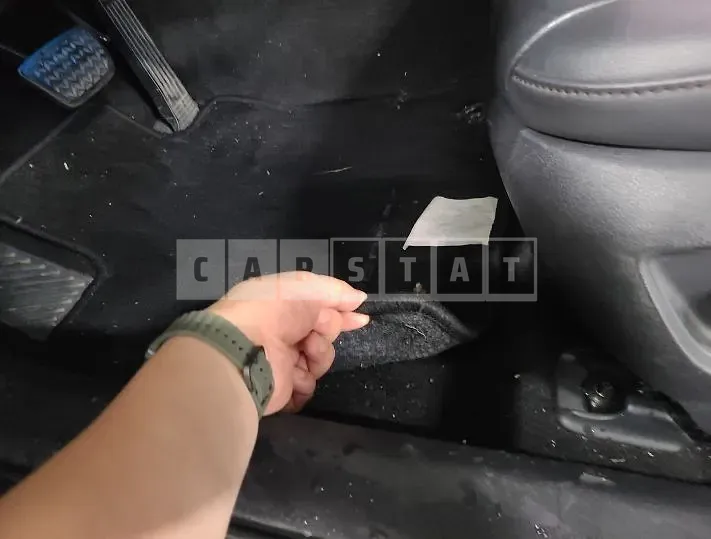 Photo 2 of 4: 2019 Toyota Camry — Korean insurance auction
