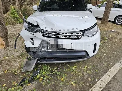 Photo 1 of 19: 2017 Land Rover Discovery TD6 — Korean insurance auction